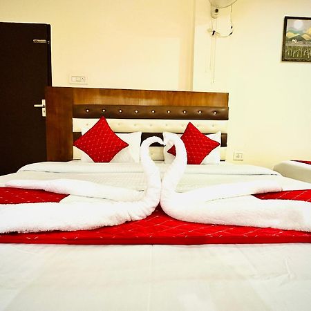 Hotel Vansh-A Hotel With Private Lawn And Parking Kasol Exterior photo