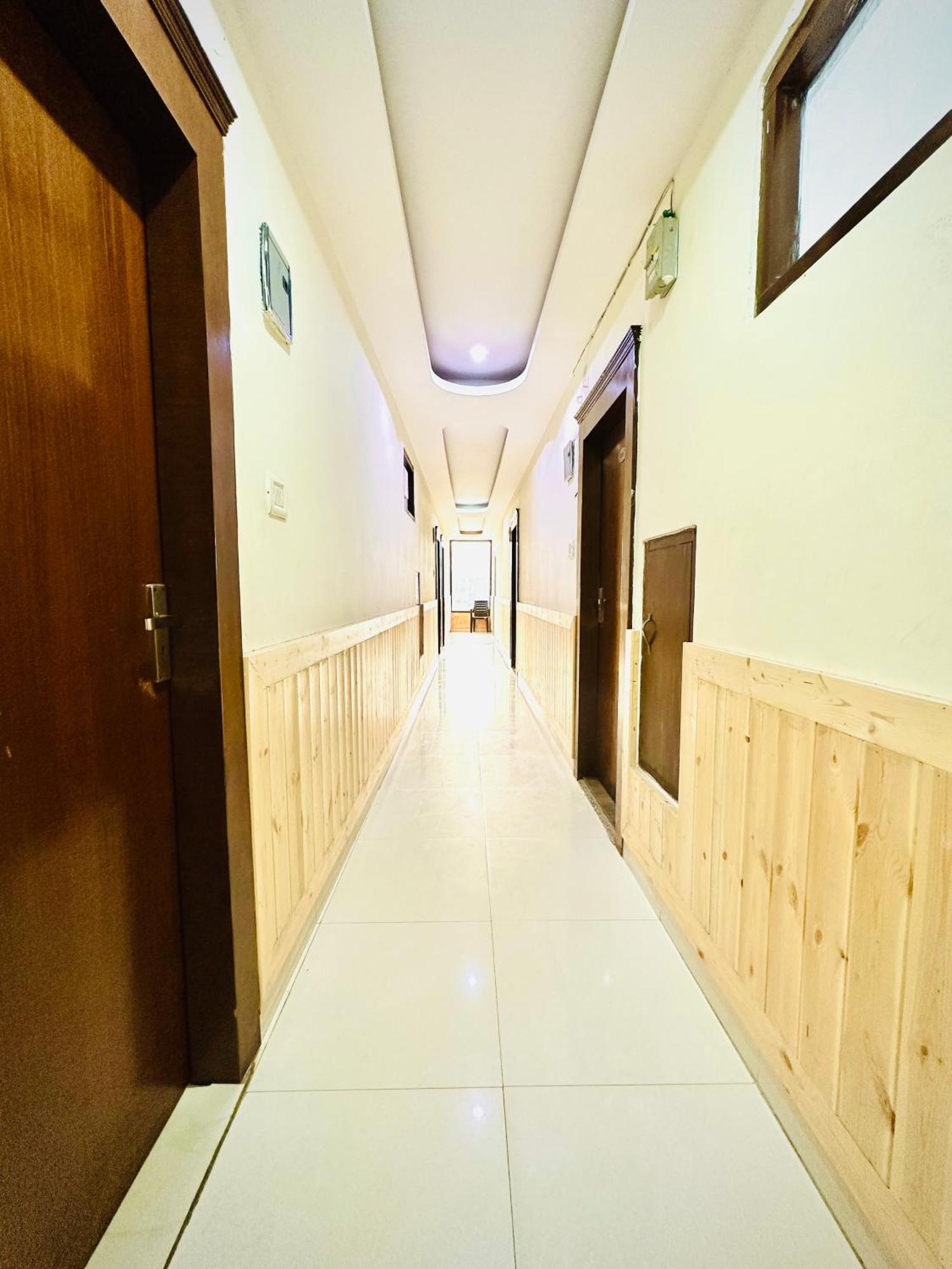 Hotel Vansh-A Hotel With Private Lawn And Parking Kasol Exterior photo